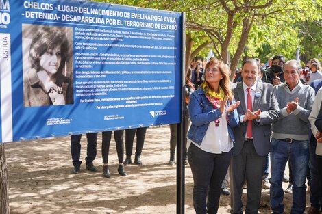 Chelcos: señalizan sitio de la memoria con el nombre de una desaparecida  