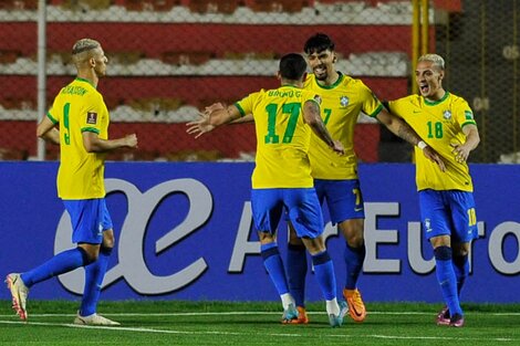 Lucas Paquetá celebra el primer tanto de Brasil en la altura de La Paz (Fuente: AFP)