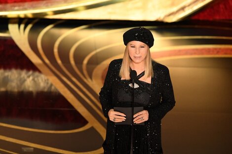 Barbra Streisand, una de las grandes figuras de la música y el cine, nació en 1942. 
