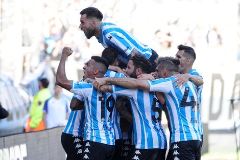 Copa de la Liga: Racing Club goleó al Sarmiento de Lisandro López