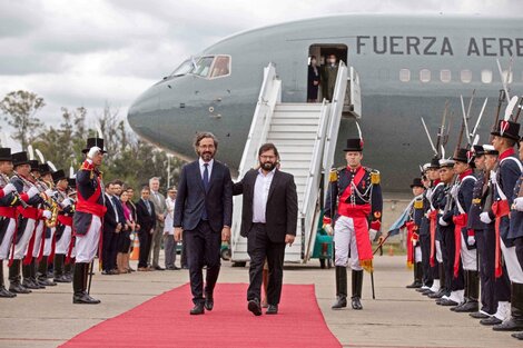 El flamante presidente chileno Gabriel Boric llegó este domingo a la Argentina. 