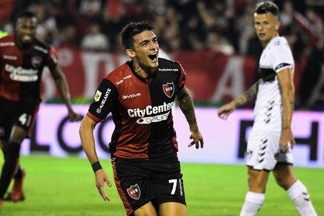 Juan Garro marcó el primero de Newell's ante Platense (Fuente: Fotobaires)