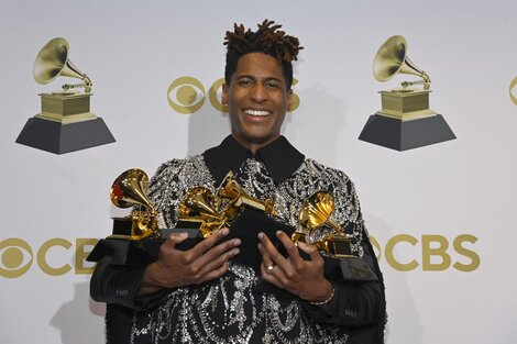 ¿Quién es Jon Batiste, el ganador de 5 premios Grammy?