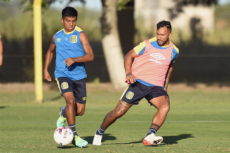 Luciano Ferreyra y Walter Montoya estarán en la formación inicial canaya. (Fuente: Prensa RC)