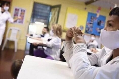 Fuerte rechazo gremial en La Rioja a que haya una hora más de clases