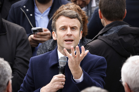 Macron, un candidato de teflón