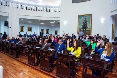 Proponen aplicar el lenguaje inclusivo en la Legislatura riojana