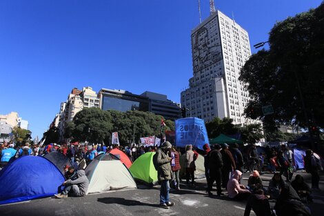 El acampe fue aprovechado por figuras políticas de la derecha como Milei y Larreta.