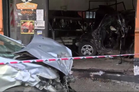 Accidente en Boedo: el auto se incrustó en un comercio 