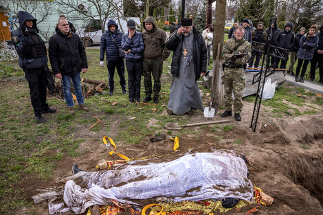 La tecnología de clearview se usó para identificar muertos en el campo de batalla.