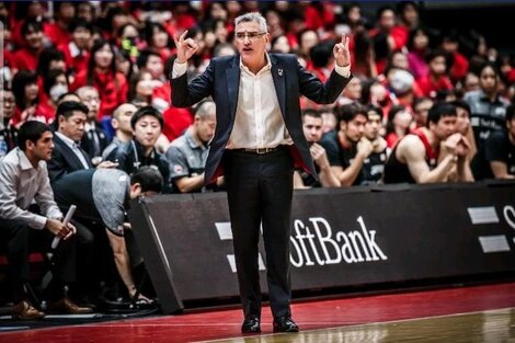 Julio Lamas anunció su retiro como entrenador profesional de básquet