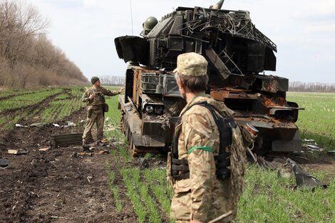 Rusia renueva ataques a fábricas y depósitos de armamento en Ucrania