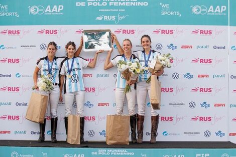 El equipo argentino festeja su título mundial (Fuente: Matías Callejo/Prensa AAP)