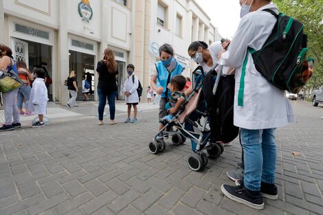 El uso de barbijo en las escuelas bonaerenses pasó a ser optativo.