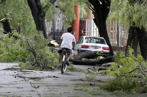 El SMN emitió alertas meteorológicas por tormentas en 5 provincias y también se esperan nevadas en la zona cordillerana