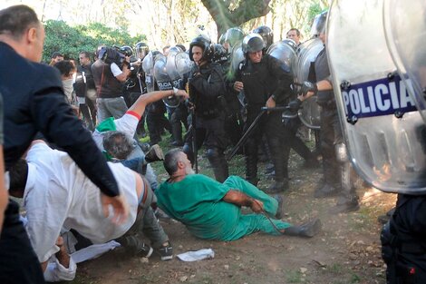 La agresión del indigente “loco” como el retorno del ataque al Borda