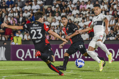 Copa Libertadores: A Colón le anularon dos goles legítimos frente a Olimpia en Paraguay