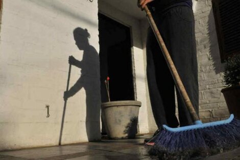 En el NOA el trabajo no remunerado sigue siendo tarea de mujeres