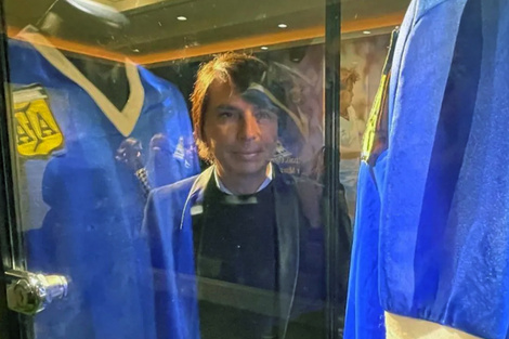 El coleccionista argentino que quedó a segundos de comprar la camiseta de Maradona: "Diego me apodaba 'Guardián de almas'"