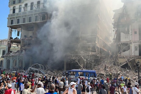 Cuba: ascendieron a 25 los muertos por la explosión del hotel en La Habana