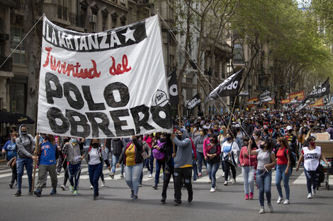 El Polo Obrero, Barrios de Pie, Teresa Vive, el FOL, el MTR 12 de Abril, el MTR Votamos Luchar y otras organizaciones y coordinadoras integran el Frente Unidad Piquetera.