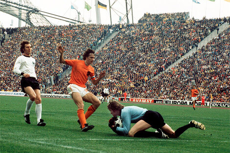 Un club uruguayo subastará la pelota de la final del Mundial '74