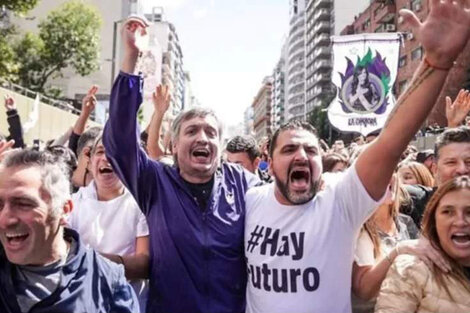 Maximo Kirchner y Walter Vuoto en la marcha del 24 de marzo del 2022.