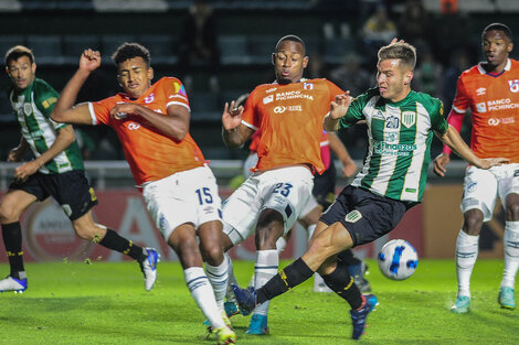 Banfield se despidió de la Sudamericana y Cvitanich del fútbol