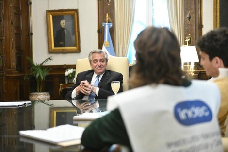 El Censo 2022, postergado por la pandemia de COVID-19, comprometerá a 650 mil censistas en todo el país. Foto: Presidencia de la Nación.