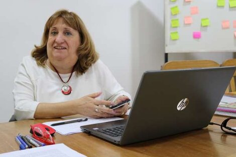 La ministra de Educación de Río Negro, Mercedes Jara Tracchia explicó que la idea principal de la modificación era rediseñar el instrumento tradicional (boletin), agregando información valiosa para los alumnos y sus padres. (Foto: Gobierno de Río Negro).