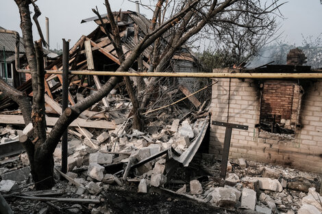 Una casa destruida en el pueblo de Bilogorivka, en Lugansk.