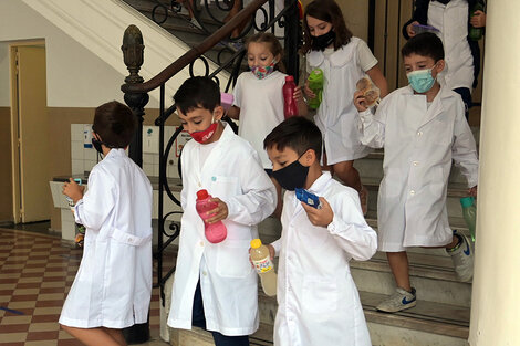 Algunas escuelas están exigiendo el uso de barbijos en las aulas. 