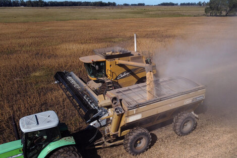 La venta de maquinaria agrícola subió 74,8 por ciento.