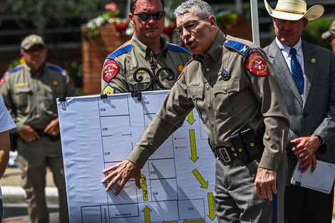 El director del Departamento de Seguridad Pública de Texas, Steven McCraw.