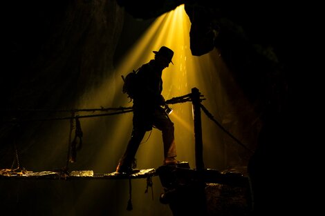 Harrison Ford como Indiana Jones, en la primera imagen de la película que se estrenará en 2023. Foto: @IndianaJones