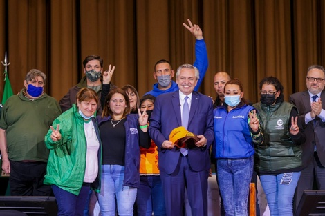 El Jefe de Estado encabezó el acto en Sindicato de Mecánicos y Afines del Transporte Automotor.