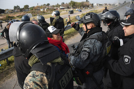 La policía intervino ante una problemática que se reitera.