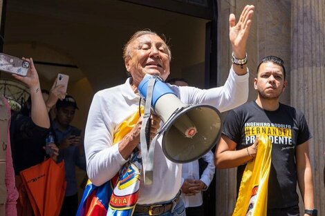 Una encuesta ubica a Rodolfo Hernández con leve ventaja sobre Gustavo Petro de cara a la segunda vuela de las elecciones presidenciales.