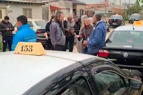 Conmoción en el barrio. "Salió a trabajar y no volvió".