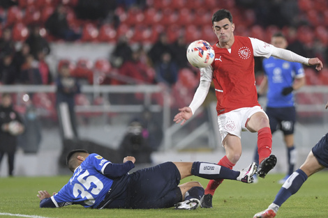 El Rojo hizo pesar la localía y se quedó con el triunfo ante la T