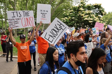 Estados Unidos: masivas marchas en cientos de ciudades por un mayor control a las armas de fuego