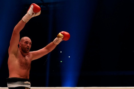 Tyson Fury revisará su retiro si lo tientan con "una gran chequera"