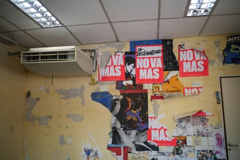 Una pared que clama igualdad en la escuela Ramón Carrillo, de la villa 31. (Fuente: Jose Nico)