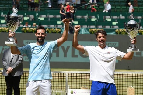 Horacios Zeballos se adjudicó el torneo de dobles de tenis en Halle