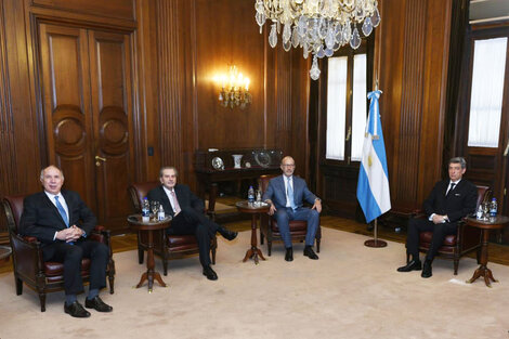 El momento elegido por los cortesanos para finalmente responder a los planteos parece un evidente apoyo político a la acusación de la fiscalía.