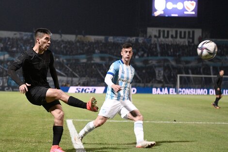 Copa Argentina: Independiente pasó a octavos de final al vencer a Atlético Tucumán