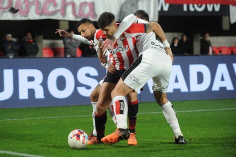 Liga Profesional: Newell's venció a Estudiantes y se consolidó como único líder