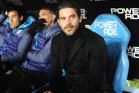El técnico de Racing Fernando Gago (Fuente: Fotobaires)