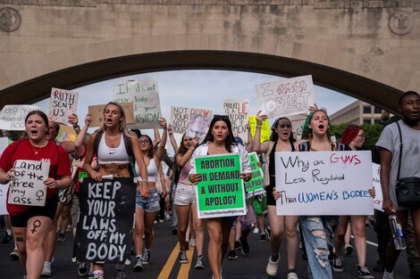 Una de las decenas de protestas contra la derogación del derecho al aborto que se replicaron por estados de todo el país. Imagen: AFP