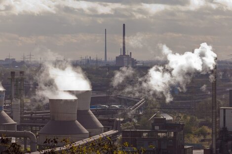 La contaminación está relacionada con el 10 % de los casos de cáncer en Europa, según un informe